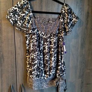 Apt 9 Black and white tie side